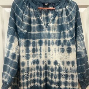 Lands' End Blue and White Graphic 3/4 Sleeve Blouse